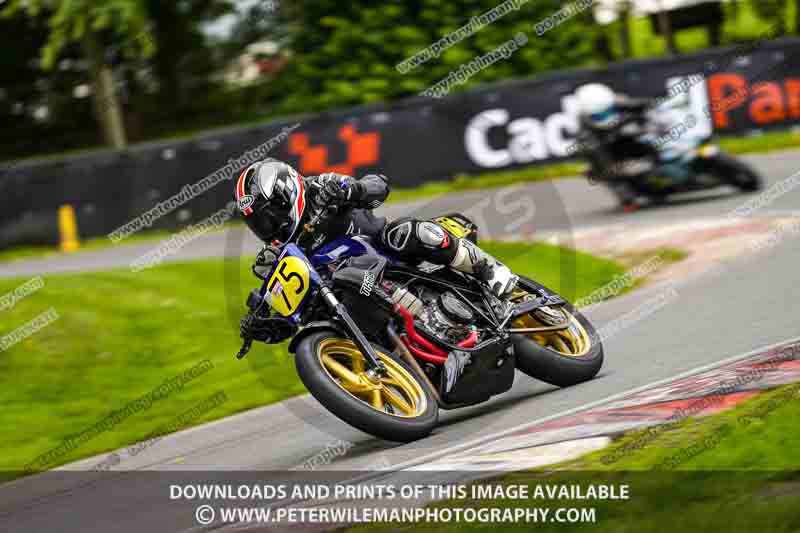 cadwell no limits trackday;cadwell park;cadwell park photographs;cadwell trackday photographs;enduro digital images;event digital images;eventdigitalimages;no limits trackdays;peter wileman photography;racing digital images;trackday digital images;trackday photos